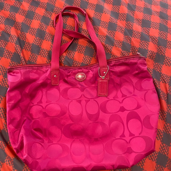 Coach Getaway tote with pouch - Picture 2 of 10